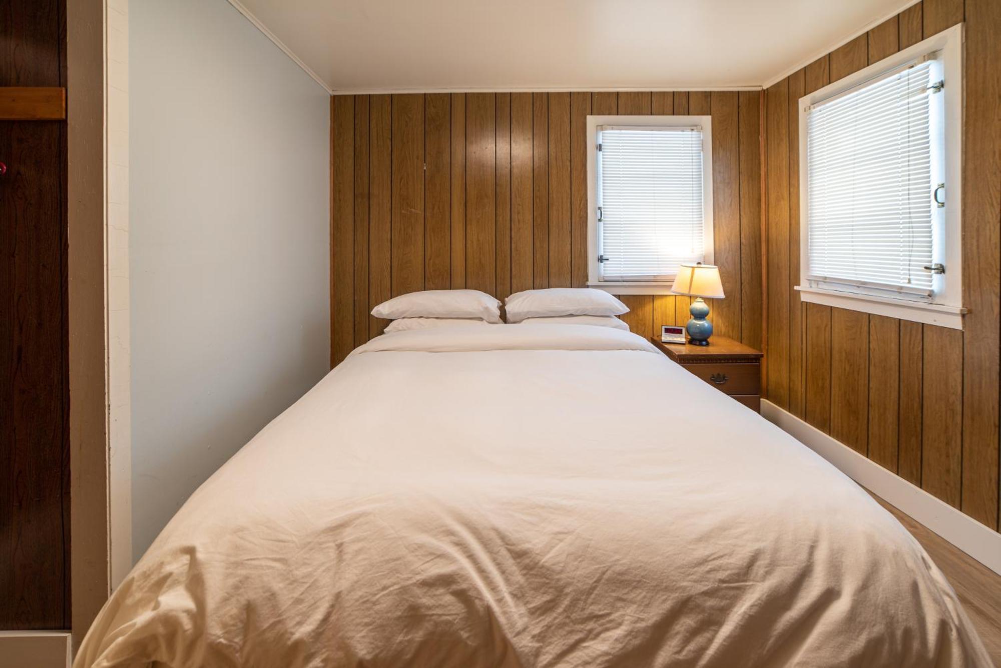 Star Gate Motel Indian River Room photo